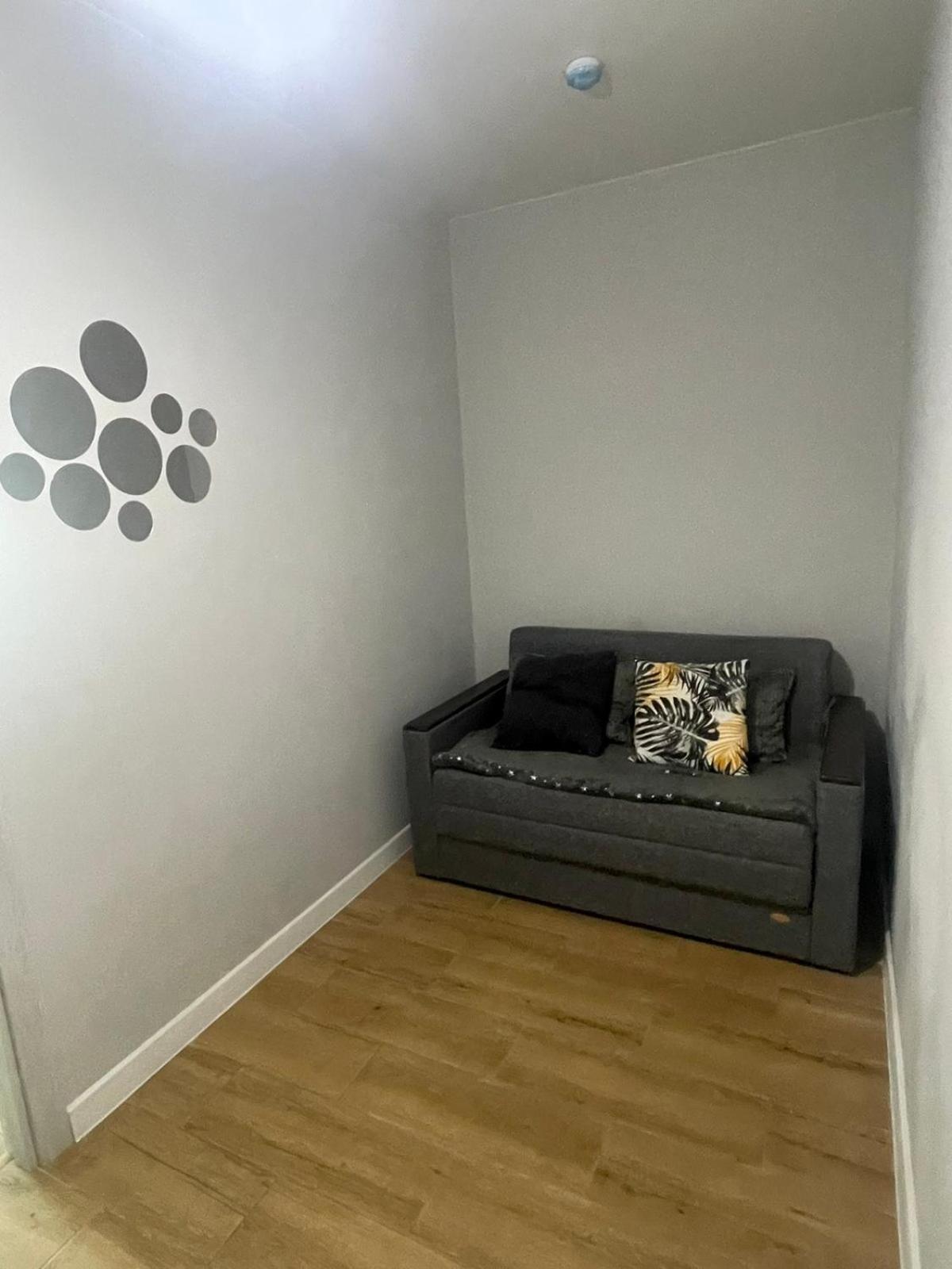 Apartament Dragut In Centrul Orasului! Kisinyov Kültér fotó